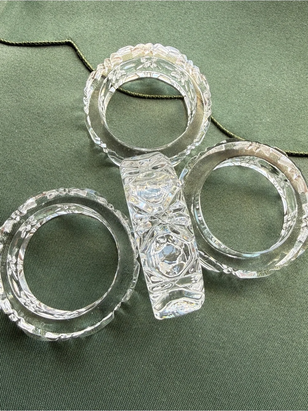 Clear Crystal-Effect Napkin Rings - Set of 4